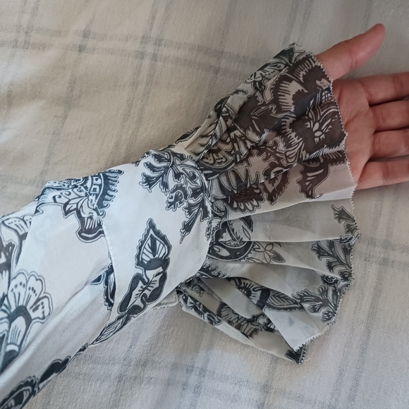 Ruffled Floral Black White Grey Floral Blouse Translucent Tie Up Flare Small - Picture 5 of 9